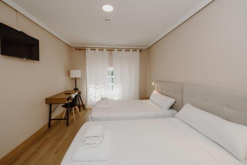 Habitación Doble Deluxe - 2 camas del hotel Convento Miranda. Foto 1