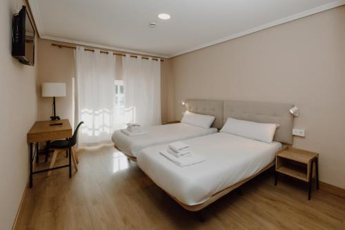 Habitación Doble Deluxe - 2 camas del hotel Convento Miranda. Foto 5