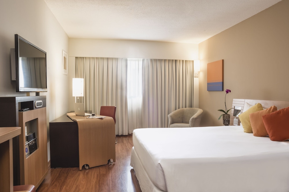 Habitación estándar, 1 cama doble del hotel Novotel Lima San Isidro. Foto 2