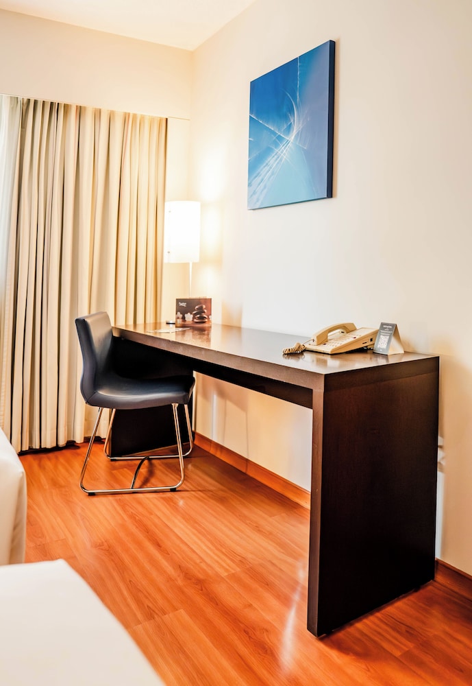 Habitación ejecutiva, 1 cama doble del hotel Novotel Lima San Isidro. Foto 7