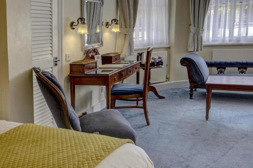 Family Room with One Double Bed and One Single Bed - Non - Smoking del hotel Best Western Swiss Cottage. Foto 1