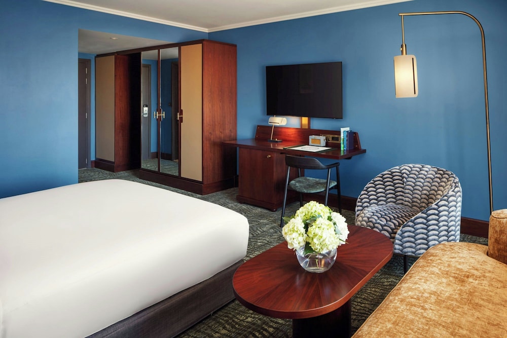 Premier King Bedroom del hotel St Pancras London, Autograph Collection. Foto 2