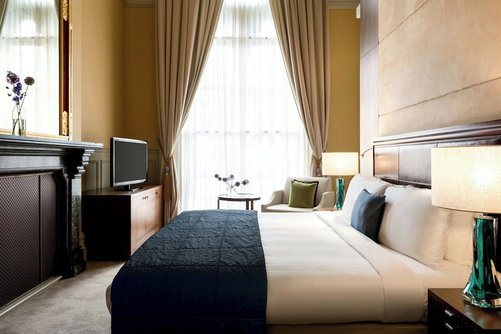 Sir George Gilbert Scott Suite del hotel St Pancras London, Autograph Collection. Foto 1