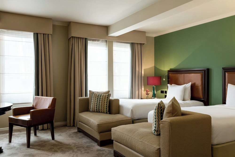 Suite Royal, 3 habitaciones del hotel St Pancras London, Autograph Collection. Foto 2