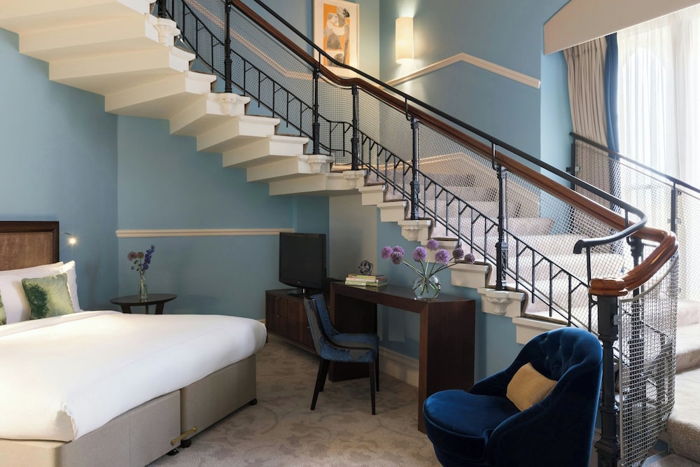 The Grand Staircase Suite del hotel St Pancras London, Autograph Collection
