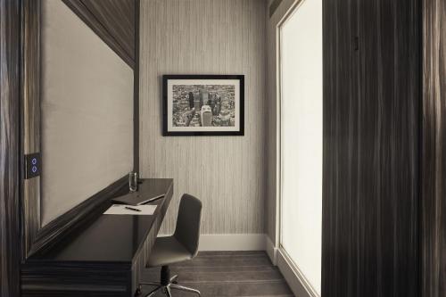 Habitación Superior con cama extragrande del hotel Eccleston Square. Foto 6