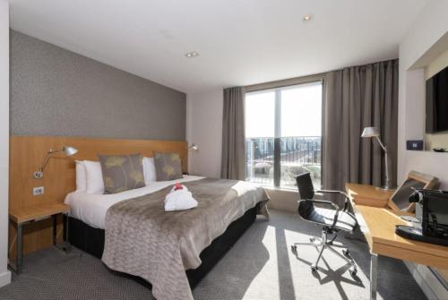 Habitación King con balcón del hotel Apex Temple Court