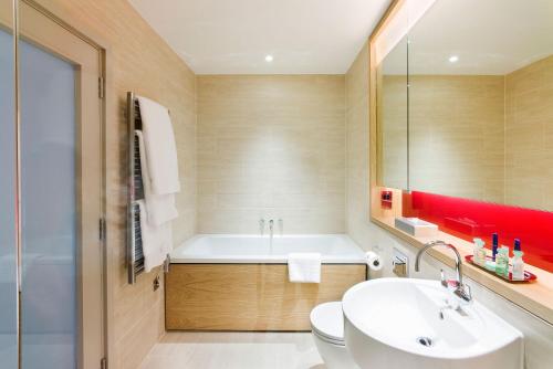 Suite Junior con acceso al Club Lounge del hotel Apex Temple Court. Foto 2