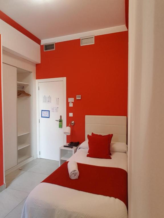 Habitación individual del hotel Nest Style Granada. Foto 1