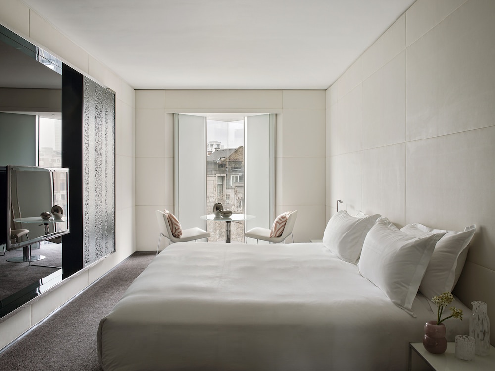 Habitación superior, 2 dormitorios, vistas a la ciudad (Superior ME) del hotel ME London Hotel. Foto 3