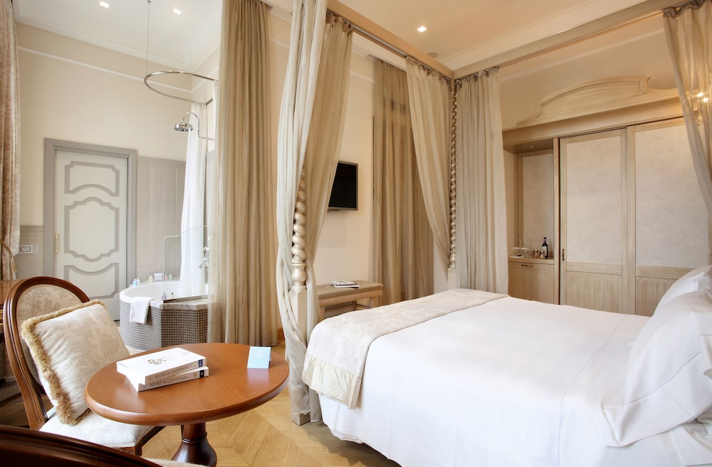 Habitación Ejecutiva del hotel Château Monfort - Relais & Châteaux. Foto 1