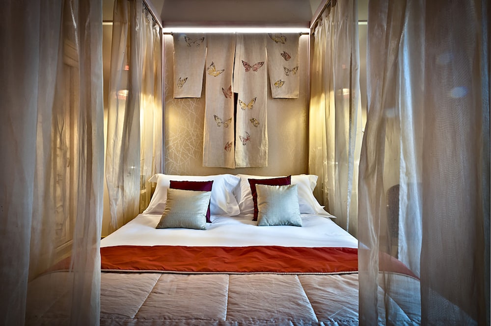 Suite del hotel Château Monfort - Relais & Châteaux. Foto 1