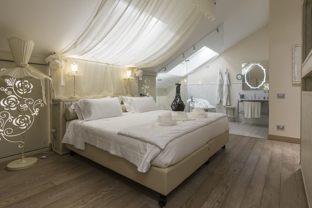 Suite del hotel Château Monfort - Relais & Châteaux. Foto 3