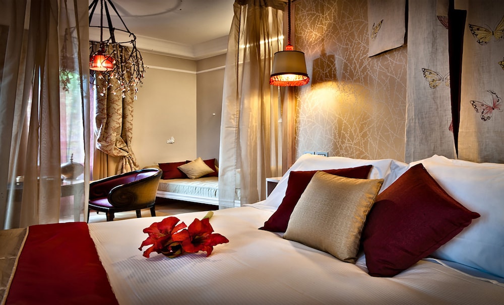 Suite Junior del hotel Château Monfort - Relais & Châteaux. Foto 1