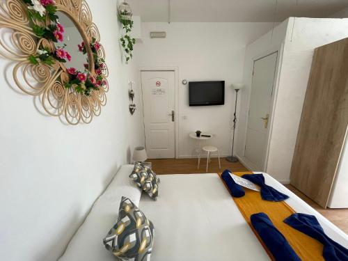 Habitación Doble Estándar con ventilador del hotel El Sueño De Alejandra. Foto 12