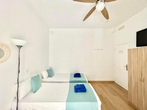 Habitación Doble Superior con vistas a la ciudad - 1 o 2 camas del hotel El Sueño De Alejandra. Foto 7