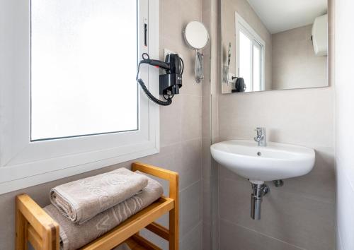 Apartamento Estudio con balcón del hotel Roca Verde. Foto 10