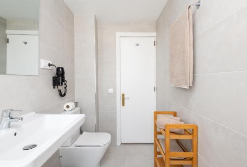 Apartamento Estudio con balcón del hotel Roca Verde. Foto 11