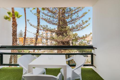 Apartamento de 1 dormitorio con balcón del hotel Roca Verde. Foto 2