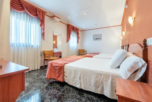 Habitación Familiar del hotel Canadá. Foto 6