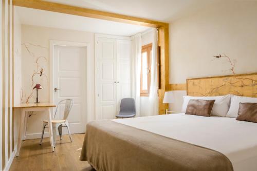 Habitación Doble - 1 o 2 camas del hotel Yit Puerta Bisagra. Foto 10