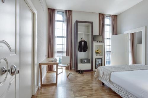 2 Habitaciones Dobles comunicadas del hotel ITALIANA HOTELS MILAN RHO FAIR. Foto 4