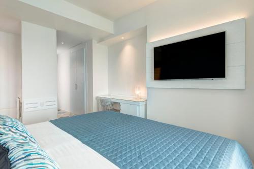 Suite Junior Spa con vistas al mar del hotel Lloyd's Baia. Foto 4