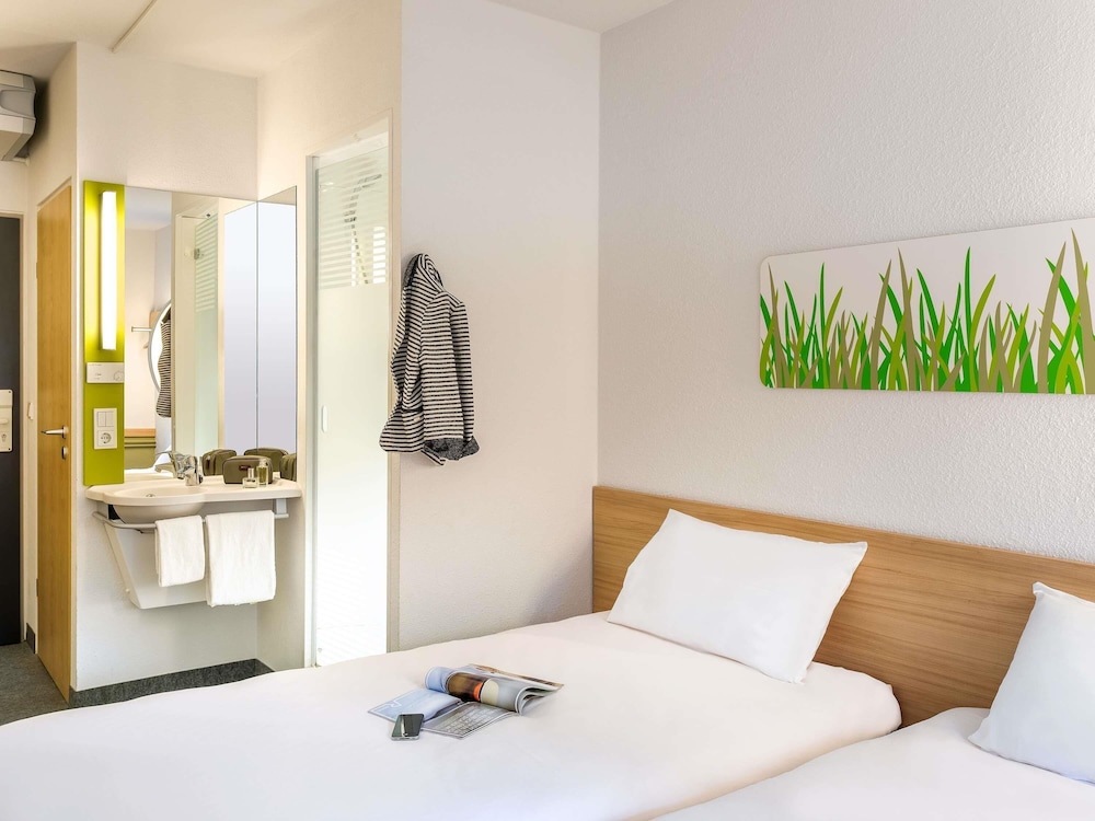 GEMELA - habitación con dos camas individuales para hasta 2 personas del hotel Ibis Budget Glasgow. Foto 3