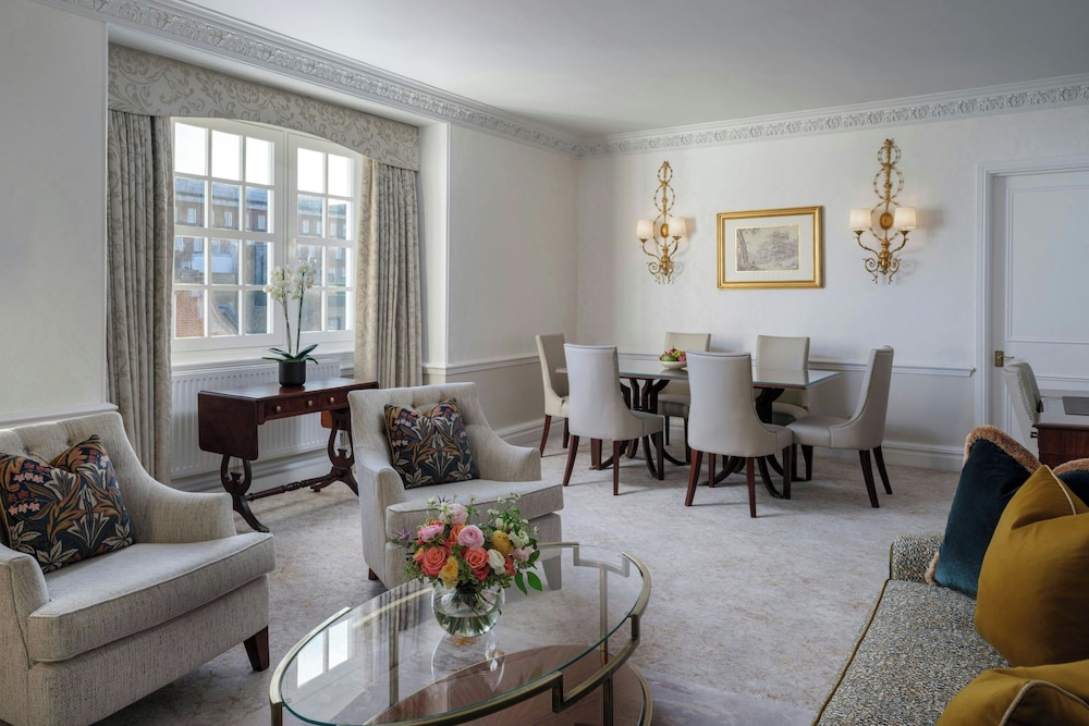 Suite Deluxe, 2 habitaciones del hotel Grand Residences By Marriott. Foto 2