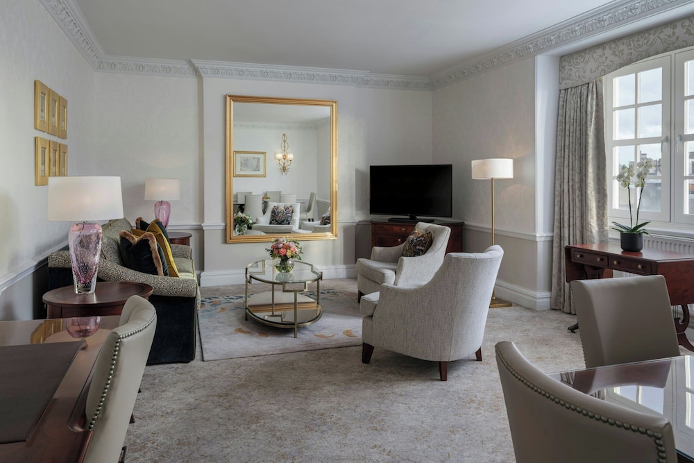Suite Deluxe, 2 habitaciones del hotel Grand Residences By Marriott. Foto 11