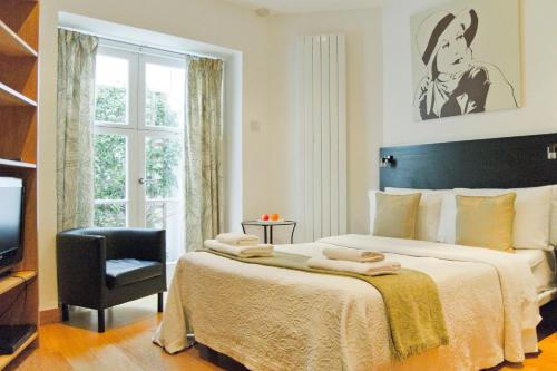 Estudio grande con terraza del hotel Studios2let Bloomsbury. Foto 1