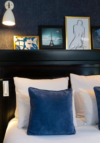 Chambre Classique Vue Sacré Coeur del hotel de Neuville Arc de Triomphe. Foto 3