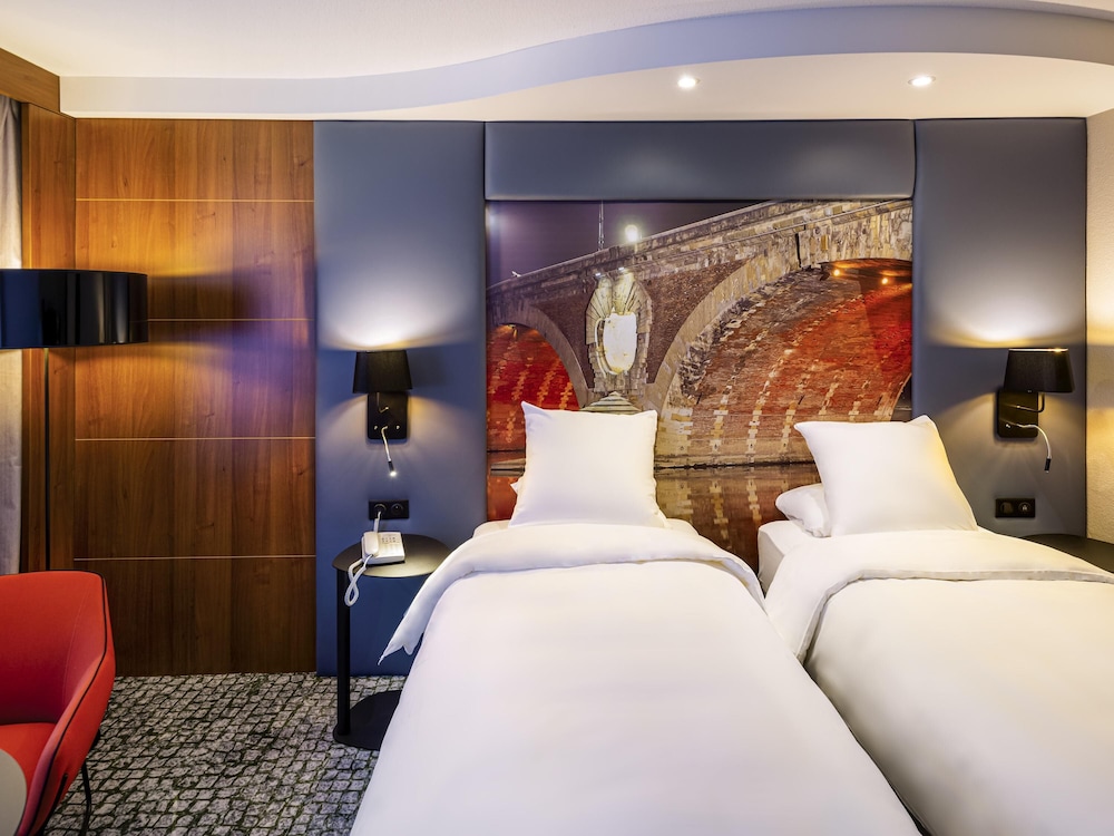 Habitación superior, 2 camas individuales (Zip beds) del hotel Mercure Toulouse Centre Compans. Foto 1
