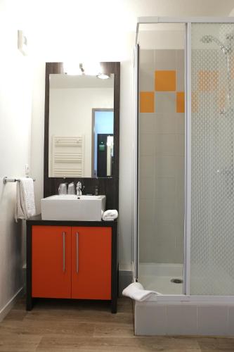Apartamento Estudio Doble - 2 camas del hotel Adonis Paris Sud. Foto 1