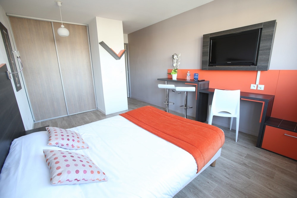 Estudio, 1 cama doble, cocina básica del hotel Adonis Paris Sud. Foto 9