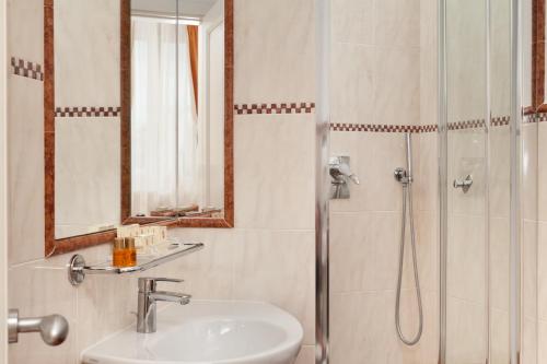 Habitación Individual Clásica del hotel EXECUTIVE FLORENCE. Foto 1