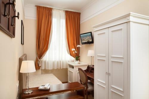 Habitación Individual Clásica del hotel EXECUTIVE FLORENCE. Foto 4
