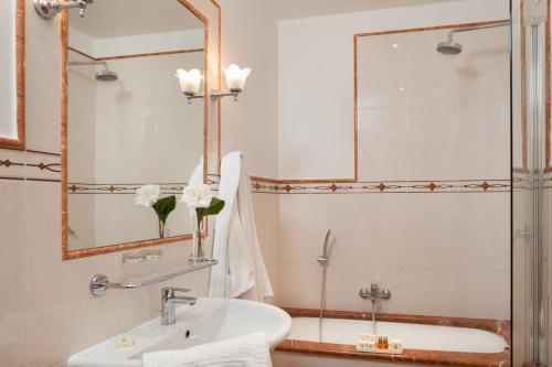 Habitación Doble Clásica del hotel EXECUTIVE FLORENCE. Foto 2