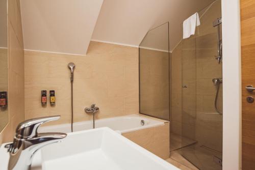 Suite Junior del hotel Heritage Hallstatt. Foto 14