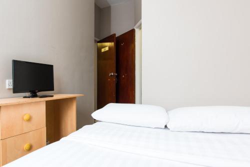 Habitación Doble con ducha y aseo compartidos del hotel Aquarius. Foto 4