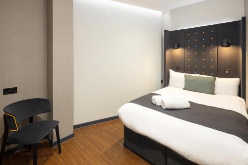 Habitación Doble sin ventana - Adaptada para personas de movilidad reducida del hotel Point A Hotel King Cross - St Pancras. Foto 2
