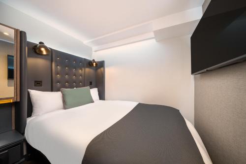 Habitación Doble acogedora sin ventanas del hotel Point A Hotel King Cross - St Pancras. Foto 6