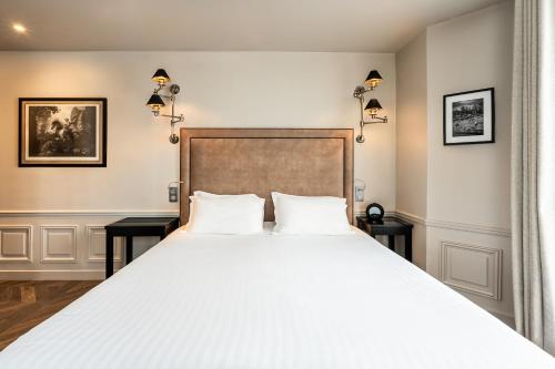 Habitación Doble Deluxe con balcón - 1 o 2 camas del hotel Perreyve Hotel. Foto 11