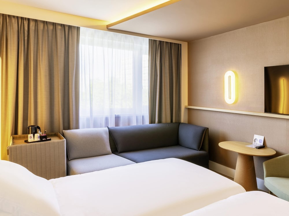 Habitación superior, 2 camas individuales del hotel Novotel Nancy. Foto 5