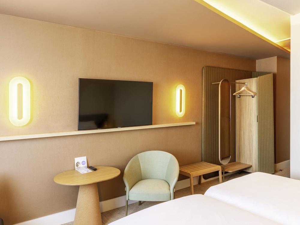 Habitación superior, 2 camas individuales del hotel Novotel Nancy. Foto 6
