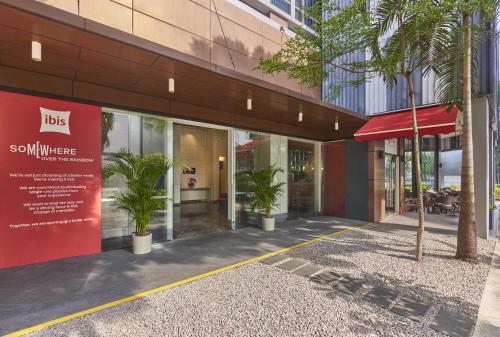 Standard Double Room with 1 Queen Bed del hotel Ibis Singapore Novena