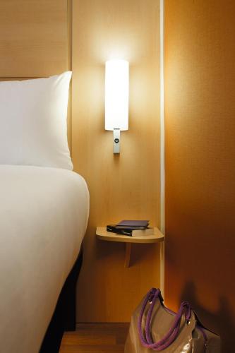 Habitación Estándar - 2 camas individuales del hotel Ibis Milano Malpensa Aeroporto. Foto 4