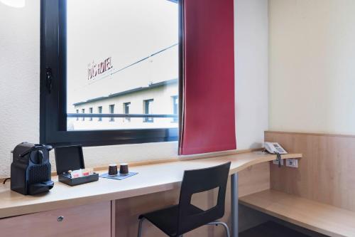 Habitación Doble Premium del hotel Ibis Milano Malpensa Aeroporto. Foto 8