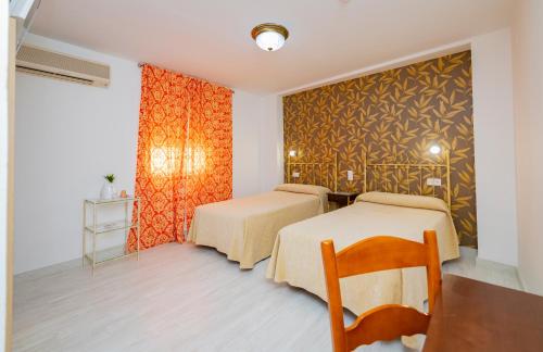 Habitación Triple Estándar del hotel Manzanito. Foto 6