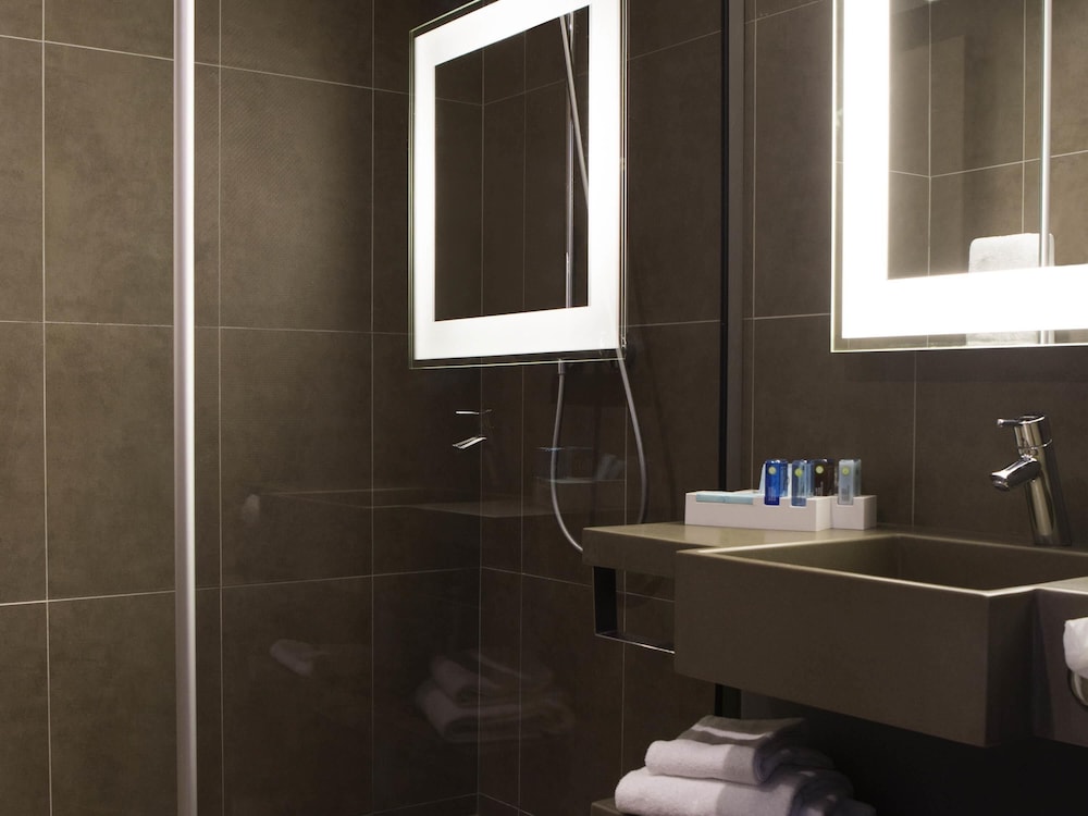 Habitación Ejecutiva con cama doble del hotel Novotel Paris Nord Expo Aulnay. Foto 3
